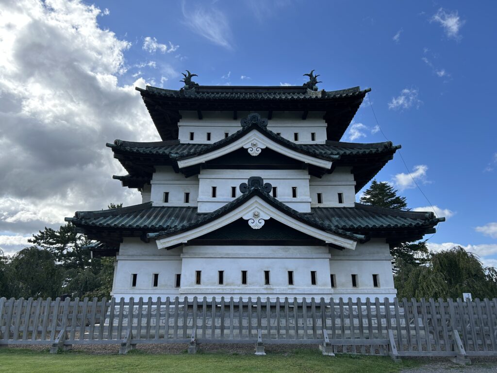 弘前城